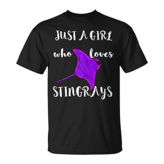 Solo Una Chica Que Ama A Las Rayas Manta Rayea Life Criaturas Camiseta unisex - Regaloses