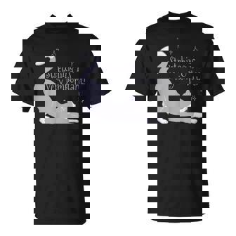 ストレッチは大事！ 猫 ネコ 愛猫 伸び 柔軟 ハチワレ 靴下猫 シンプル かわいい 癒やし メンズ レディース キッズ Tシャツ - Kawaiitshirt