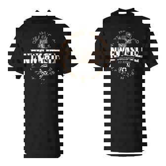 ニューカッスル北東部イングランド座標ラベル 2C Tシャツ - Kawaiitshirt