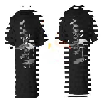 ハシビロコウ フラミンゴ スケートボード 鳥 動物 図 バードウォッチング 贈り物 鳥類学者 生物学者 自然科学 Tシャツ - Kawaiitshirt