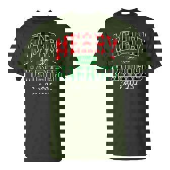 Merry And Married 2025 Plaid Xmas Christmas Couple Matching T-Shirt - Monsterry
