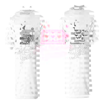 Cute Slot Machine Queen Casino Gambling Poker Player T-Shirt - Monsterry