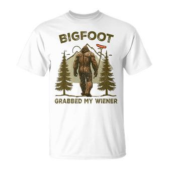 Retro Bigfoot Bigfoot Grabbed My Wiener T-Shirt - Thegiftio UK