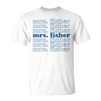 L'été Où Jeuis Devenue Jolie Mrs Fisher Blue Repeat Blue T-Shirt - Cadeauxyz