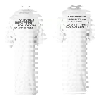 My Boyfriend Is Out Of Town Tシャツ - Kawaiitshirt