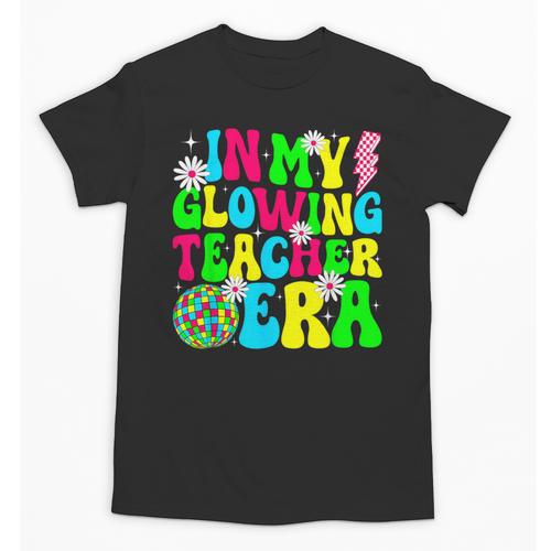 Retro Groovy In My Glowing Teacher Era Happy Teacher's Day Unisex T-Shirt - teacherstshirts.com UK