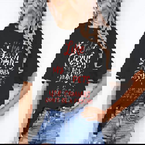 Punctuation Saves Lives I English Grammar Teacher Women&#x27;s T-Shirt - teacherstshirts.com