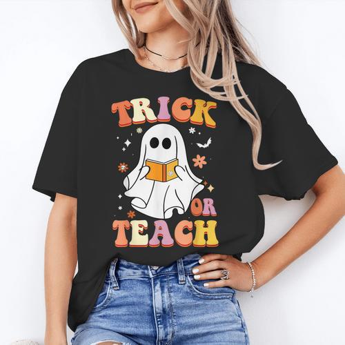 Retro Vintage Groovy Trick Or Teach Teacher Halloween For Men Women Kids Women's T-Shirt - teacherstshirts.com AU