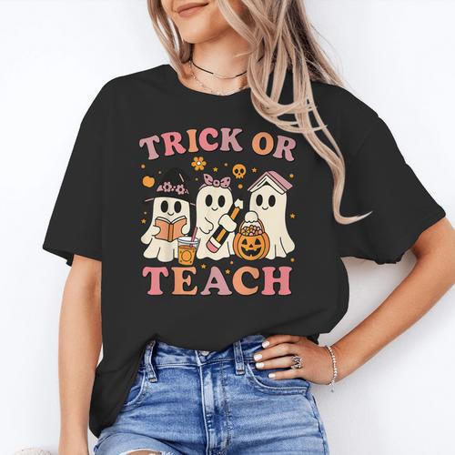 Teacher Halloween Trick Or Teach Cute Ghost Coffee Pumpkins Women's T-Shirt - teacherstshirts.com DE