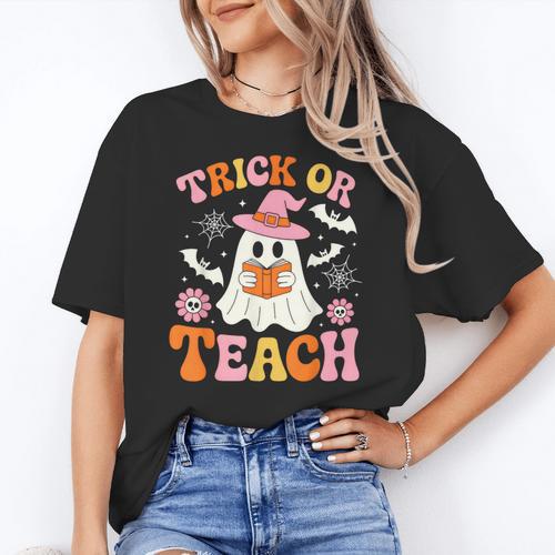 Trick Or Teach Cute Floral Ghost Teacher Halloween Costume Women's T-Shirt - teacherstshirts.com UK