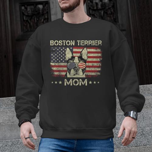 Boston Terrier Mom Dog Lovers American Flag 4th Of July Men Graphic Sweatshirt - Bostonterriersmerch.com