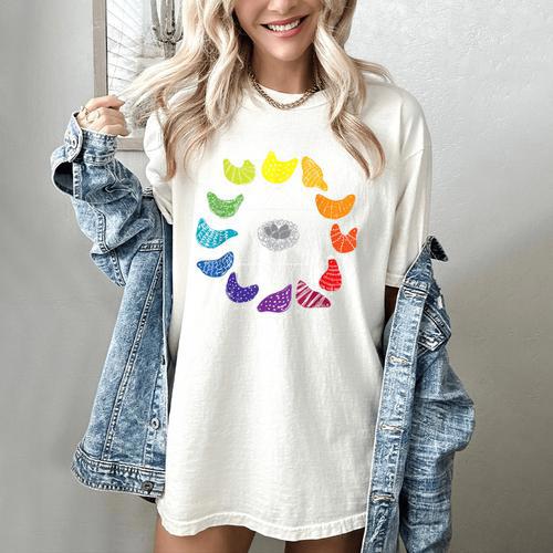 Chicken Themed Color Wheel Educational Art Teacher Artist Men Women Girls Kids Women's Comfort Colors T-Shirt - teacherstshirts.com CA
