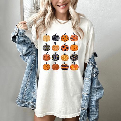 Folk Art Pumpkins Teacher Nurses Admin Witch Halloween Cute Women's Comfort Colors T-Shirt - teacherstshirts.com AU