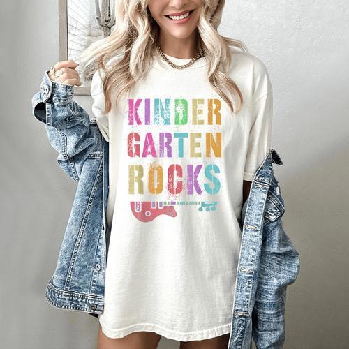 KINDERGARTEN ROCKS Teacher Crew Rock Star Kinder Team Women's Comfort Colors T-Shirt - teacherstshirts.com AU