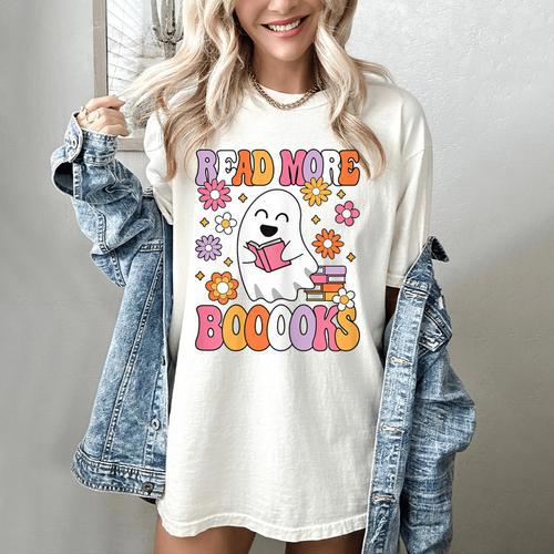 Read More Books Groovy Halloween Teacher Women Women's Comfort Colors T-Shirt - teacherstshirts.com AU