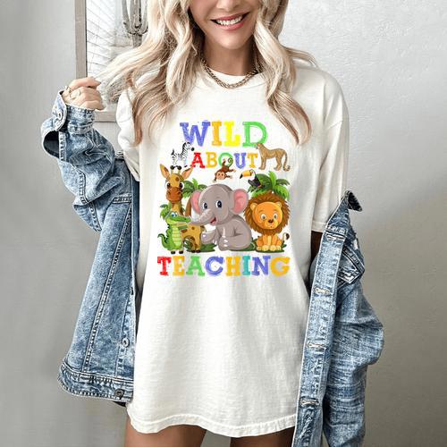 Wild About Teaching Safari Jungle School Teacher Women's Comfort Colors T-Shirt - teacherstshirts.com UK