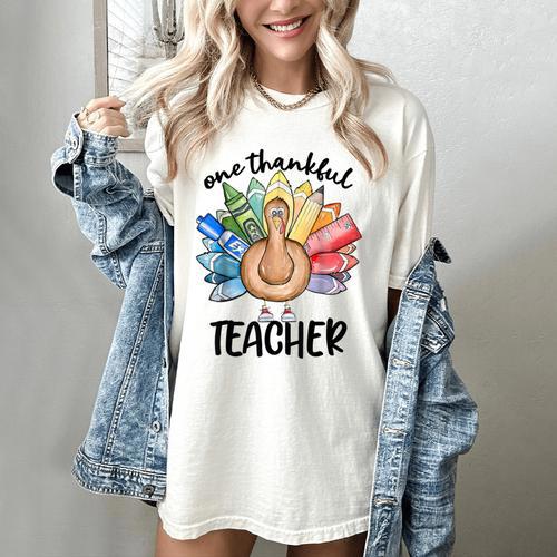 One Thankful Teacher Turkey Pencil Thanksgiving Teachers Women's Comfort Colors T-Shirt - teacherstshirts.com AU