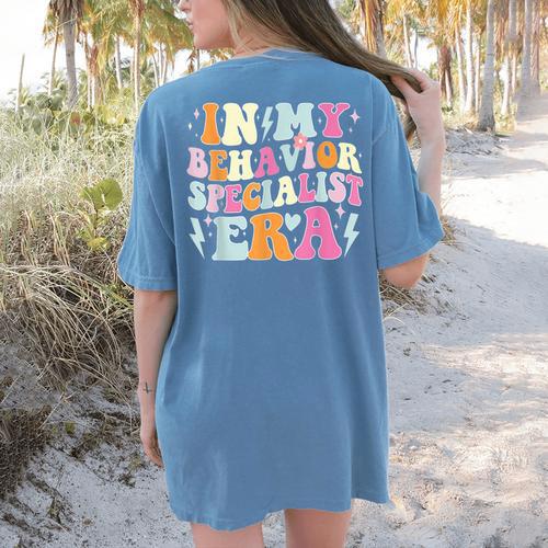 Groovy In My Behavior Specialist Era Behavior Teachers Women's Comfort Colors T-Shirt Back Print - teacherstshirts.com DE