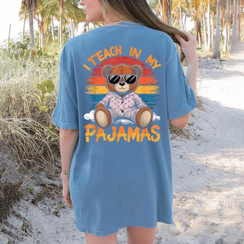I Teach In My Pajamas Teacher Sunset Bear Retro Women's Comfort Colors T-Shirt Back Print - teacherstshirts.com DE