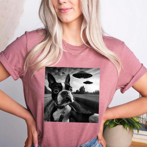 Boston Terrier Graphic Selfie With UFOs Weird Aliens Women's Heather T-Shirt - Bostonterriersmerch.com