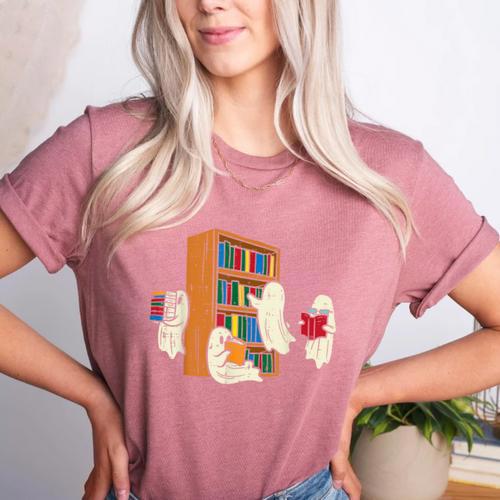 Ghosts Reading Books Teacher Halloween Librarian Boooks Women's Heather T-Shirt - teacherstshirts.com DE