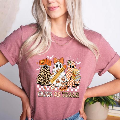 Trick Or Teach Groovy Teacher Halloween Floral Ghost Women's Heather T-Shirt - teacherstshirts.com AU