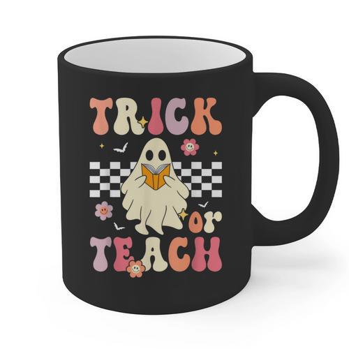 Groovy Teacher Halloween Retro Trick Or Teach Floral Ghost Graphic Print Coffee Mug - teacherstshirts.com DE