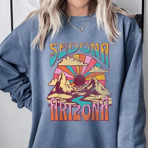 Sedona Arizona Nature Hiking Mountains Outdoors Vintage Comfort Colors Sweatshirt - Bostonterriersmerch.com DE