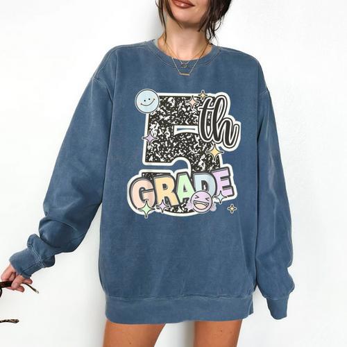 First Day Of Fifth Grade Composition Notebook Teacher Comfort Colors Sweatshirt - teacherstshirts.com AU