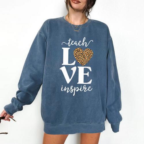 Love Leopard Print Teacher Cheetah School Inspire Teach Comfort Colors Sweatshirt - teacherstshirts.com UK