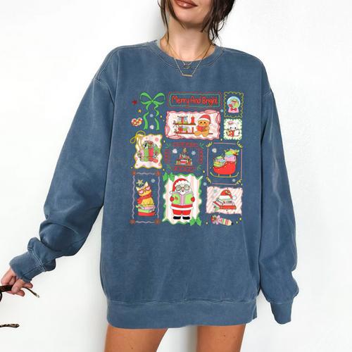 Merry And Bright Christmas Gingerbread Santa Book Teacher Comfort Colors Sweatshirt - teacherstshirts.com