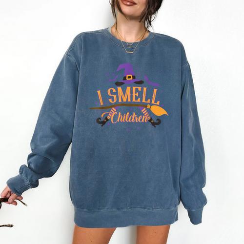 I Smell Children Wicked Cute Kindergarten Teacher Halloween Comfort Colors Sweatshirt - teacherstshirts.com UK