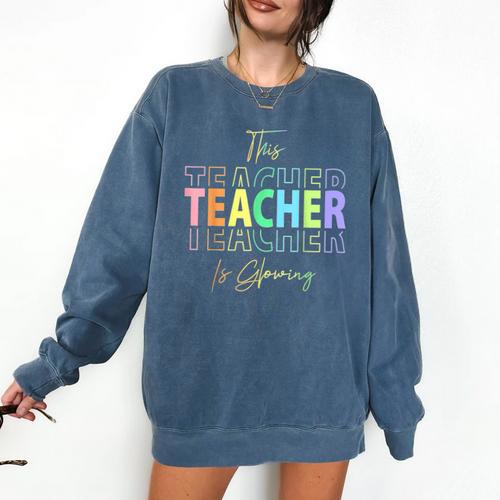 This Teacher Is Glowing Hello Summer End Of School Comfort Colors Sweatshirt - teacherstshirts.com AU
