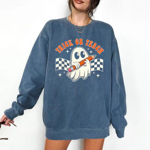 Trick Or Teach Groovy Retro Ghost Halloween Teacher Kids Comfort Colors Sweatshirt - teacherstshirts.com DE