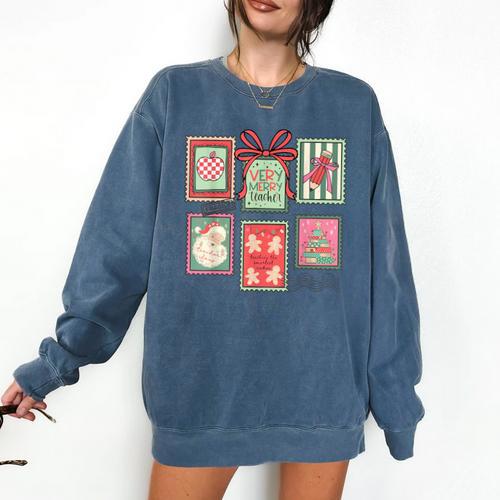 Vintage Preppy Very Merry Teacher Santa Stamps Christmas Comfort Colors Sweatshirt - teacherstshirts.com AU
