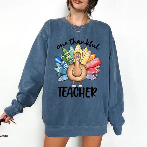 One Thankful Teacher Turkey Pencil Thanksgiving Teachers Comfort Colors Sweatshirt - teacherstshirts.com DE
