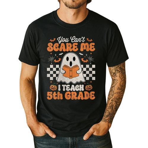 You Can't Scare Me I Teach 5th Grade Retro Teacher Halloween Men's Casual T-Shirt - teacherstshirts.com CA