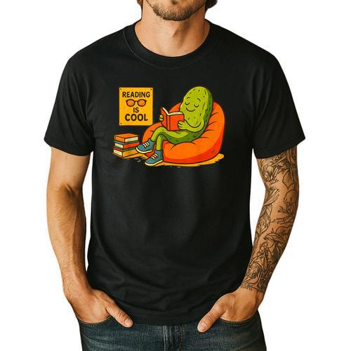 Pickle Reading Books Bookworm Teacher Librarian Kids Retro Men's Casual T-Shirt - teacherstshirts.com