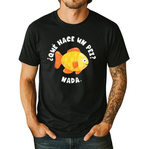 Que Hace Un Pez Nada Spanish Teacher Bilingual Teacher Dual Men's Casual T-Shirt - teacherstshirts.com CA