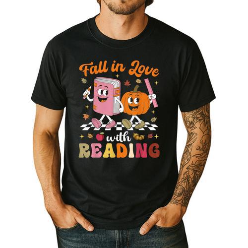 Retro Fall In Love With Learning Pumpkin Autumn Teacher Men's Casual T-Shirt - teacherstshirts.com CA
