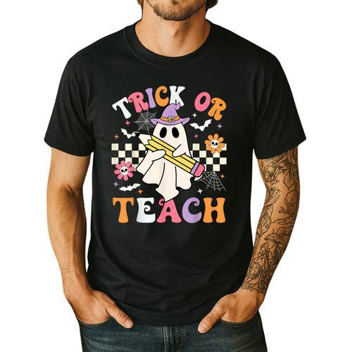 Trick Or Teach Groovy Teacher Halloween Retro Teacher Ghost Men's Casual T-Shirt - teacherstshirts.com UK