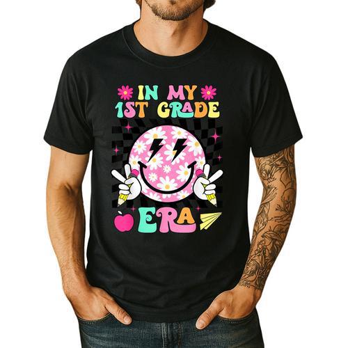 In My 1st Grade Era Smile Face Back To School Teacher Kid Men's Casual T-Shirt - teacherstshirts.com AU