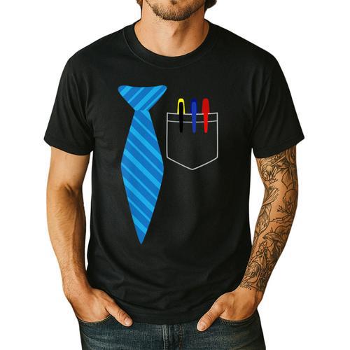 Teacher Tie & Pocket Protector Costume School Men's Casual T-Shirt - teacherstshirts.com DE