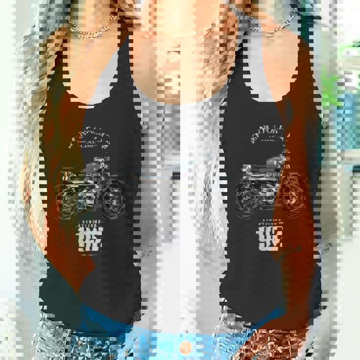 57 歳の誕生日男性オートバイ バイクに乗る人 1967 タンクトップ