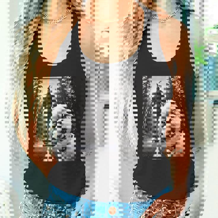 シーズーとビッグフットの森の冒険 タンクトップ