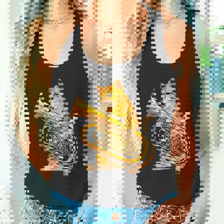 チューバを弾く面白い猫ギフト かわいい子猫ミュージシャンファン タンクトップ