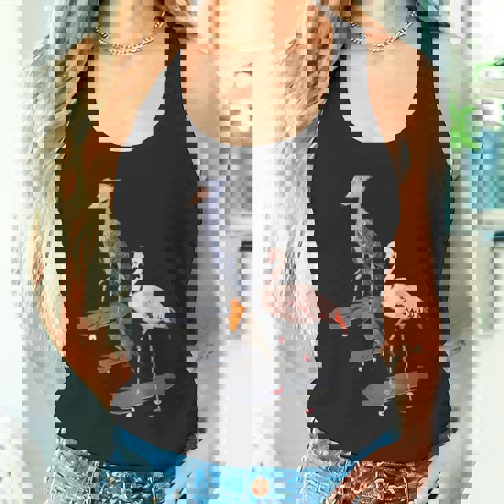 ハシビロコウ フラミンゴ スケートボード 鳥 動物 図 バードウォッチング 贈り物 鳥類学者 生物学者 自然科学 タンクトップ