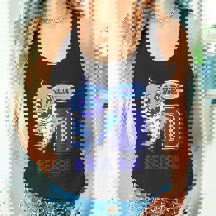 パパシャーク・レトロ・ベイシャーク・サメなかぞく・プレゼント・キッズ・メンズ・ウーマンズ タンクトップ