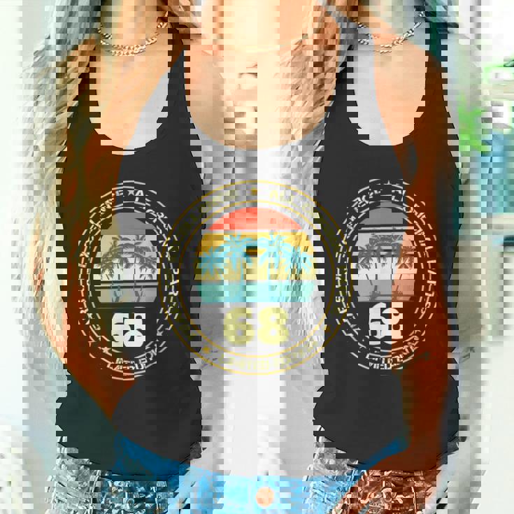 ヴィンテージ 68歳の誕生日のデコレーション 男性用 68歳の誕生日 タンクトップ