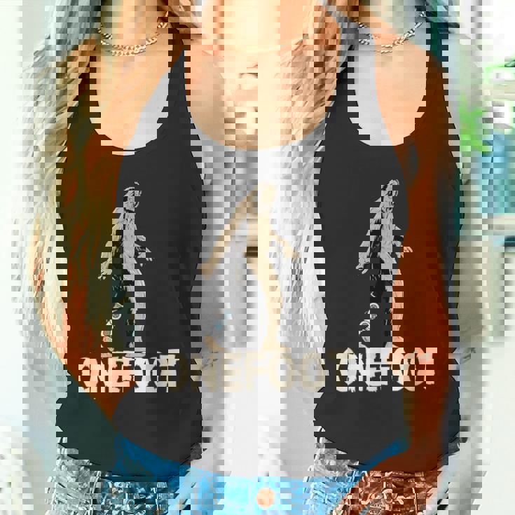 泥足切断者の冗談 脚切断者のための義足デザイン タンクトップ